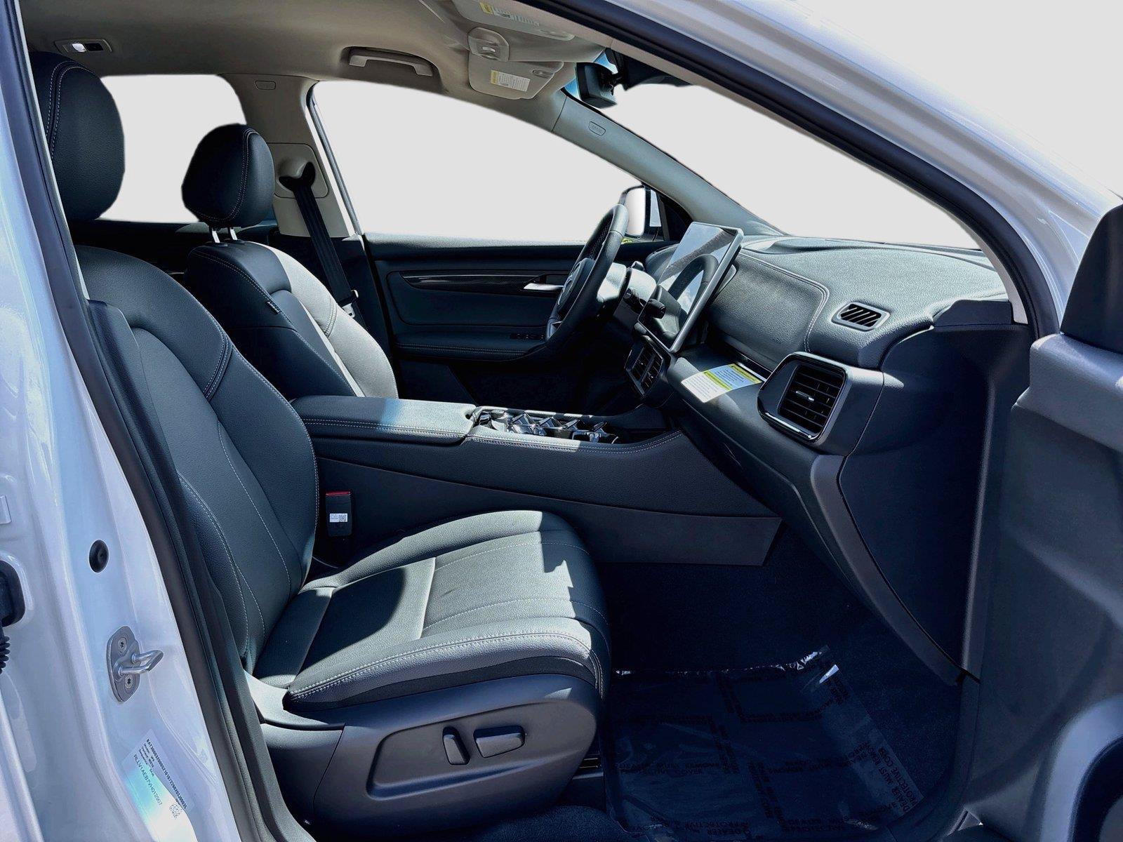 New 2027 VinFast VF 8 Eco AWD/4WD image 27