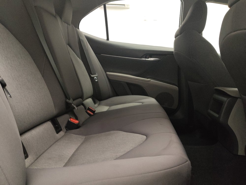 Used 2022 Toyota Camry LE FWD image 19