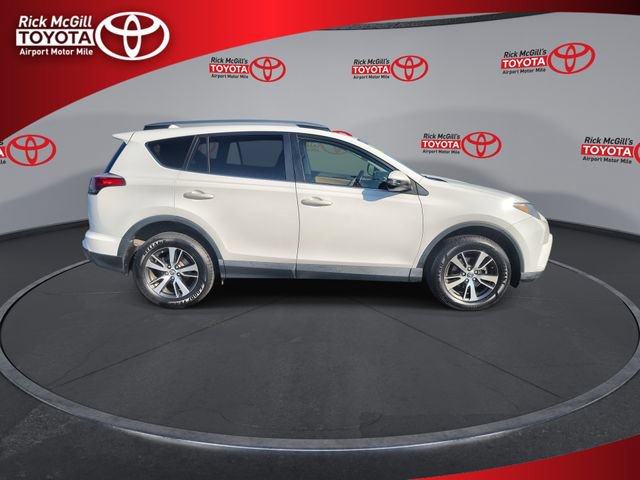 Used 2018 Toyota RAV4 XLE AWD/4WD image 9
