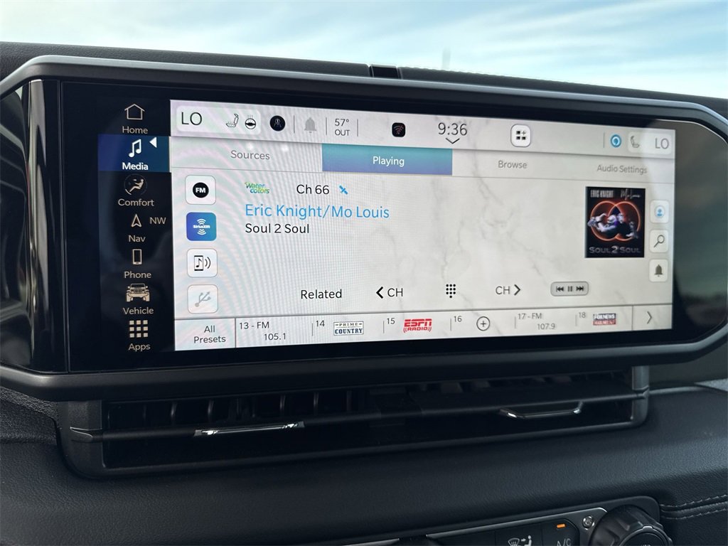 Used 2024 Jeep Gladiator Mojave image 16