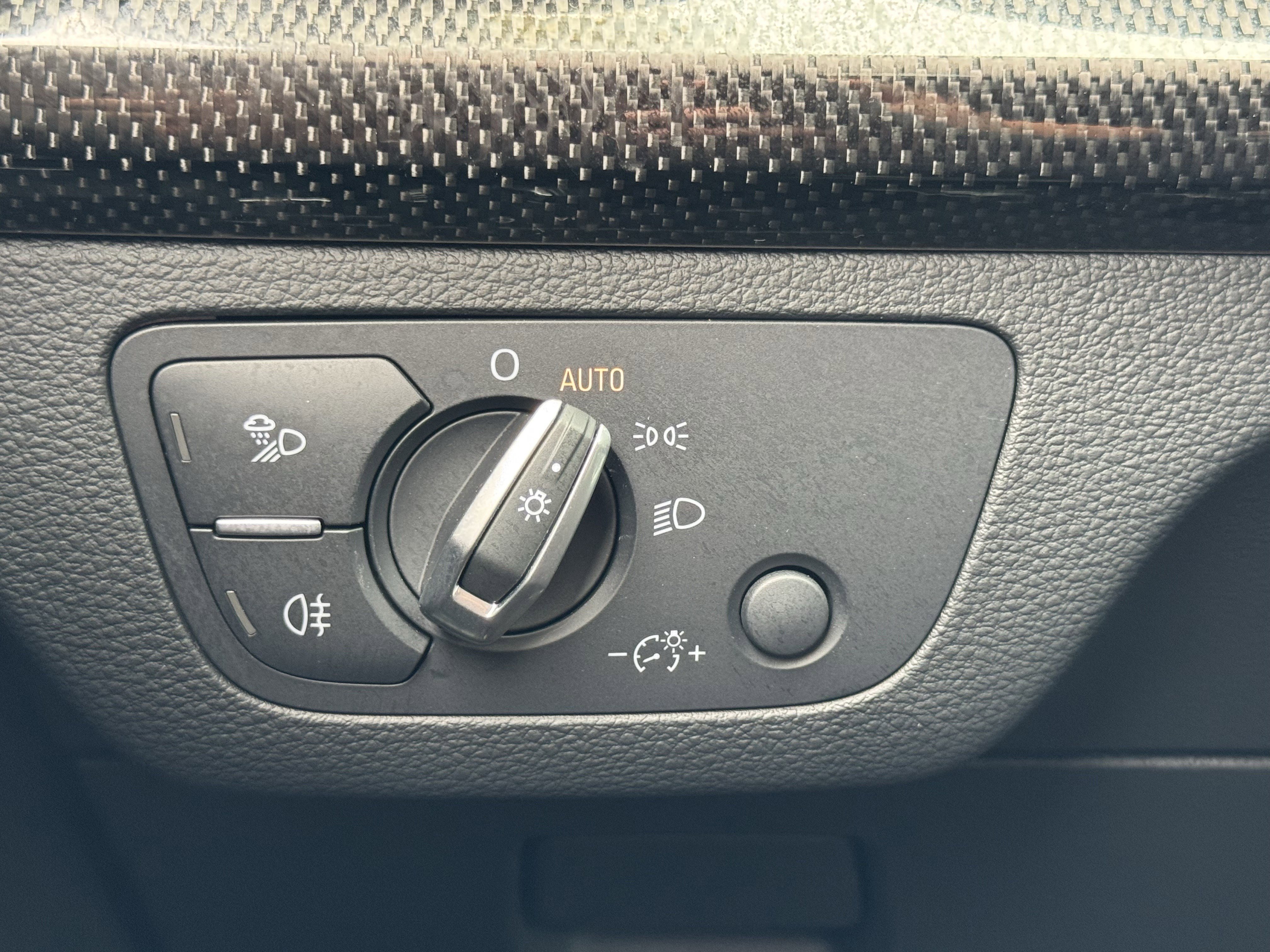 Used 2024 Audi SQ5 Premium Plus w/ Premium Plus Package image 30