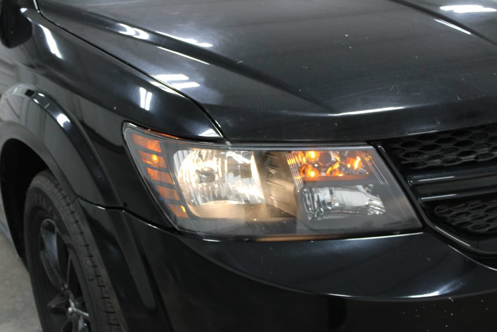 Used 2019 Dodge Journey SE w/ Connectivity Group FWD image 12