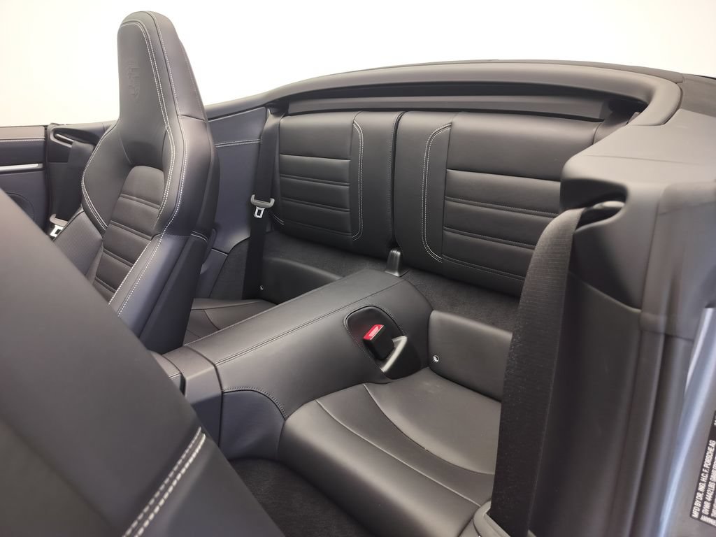 Certified 2025 Porsche 911 Carrera RWD image 14