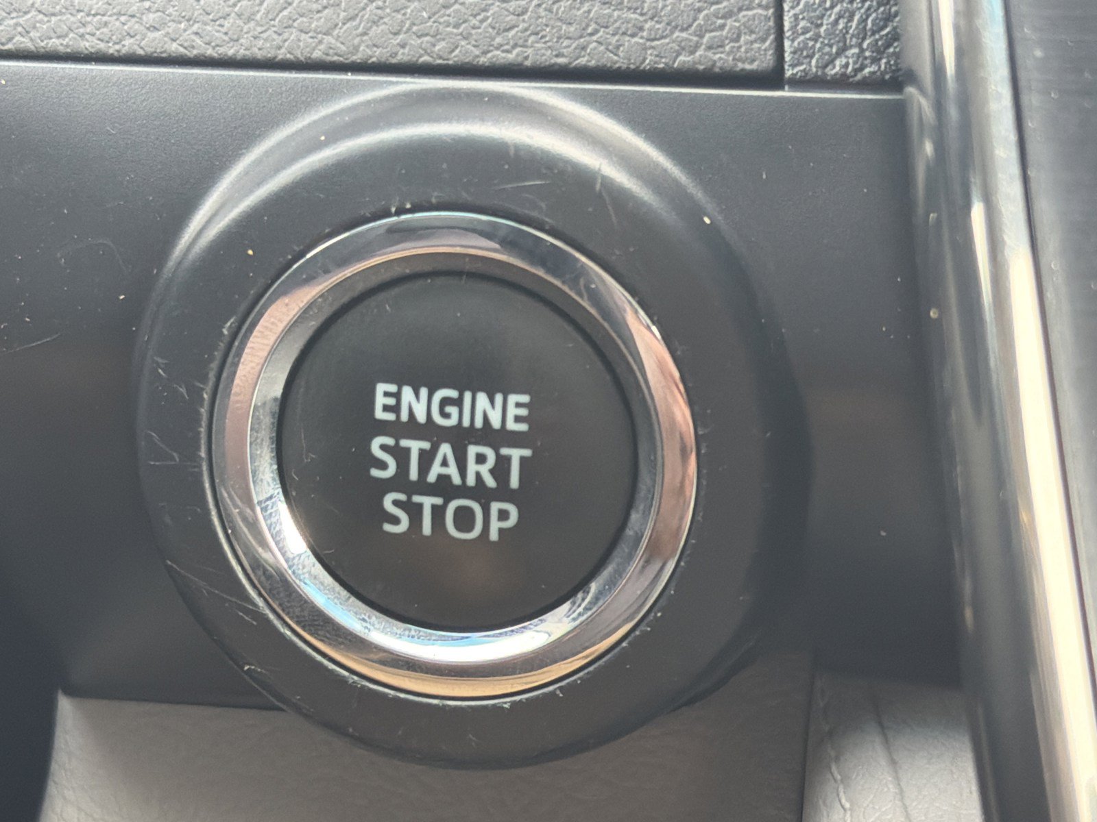 Used 2013 Toyota Camry XLE FWD image 32