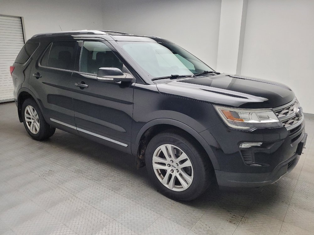Used 2018 Ford Explorer XLT w/ Equipment Group 202A AWD/4WD image 11