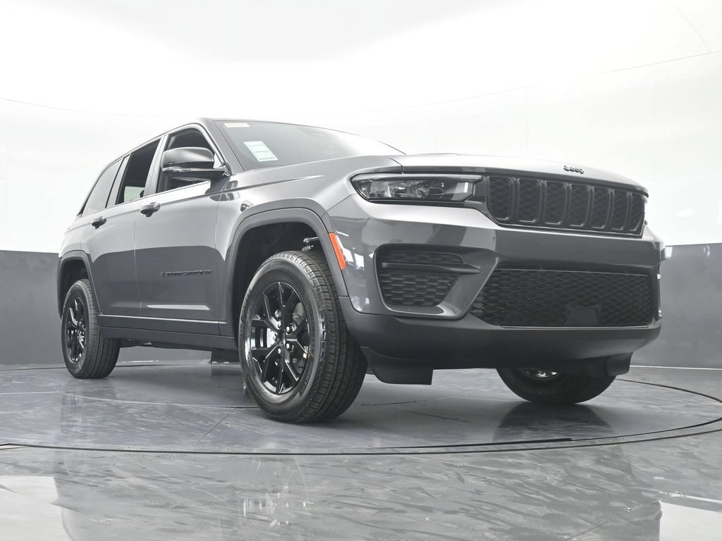 New 2025 Jeep Grand Cherokee Altitude AWD/4WD image 55