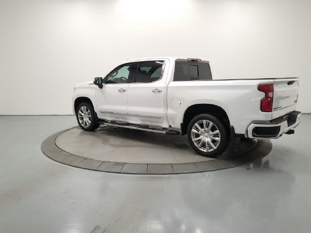 Used 2024 Chevrolet Silverado 1500 High Country w/ High Country Premium Package AWD/4WD image 6
