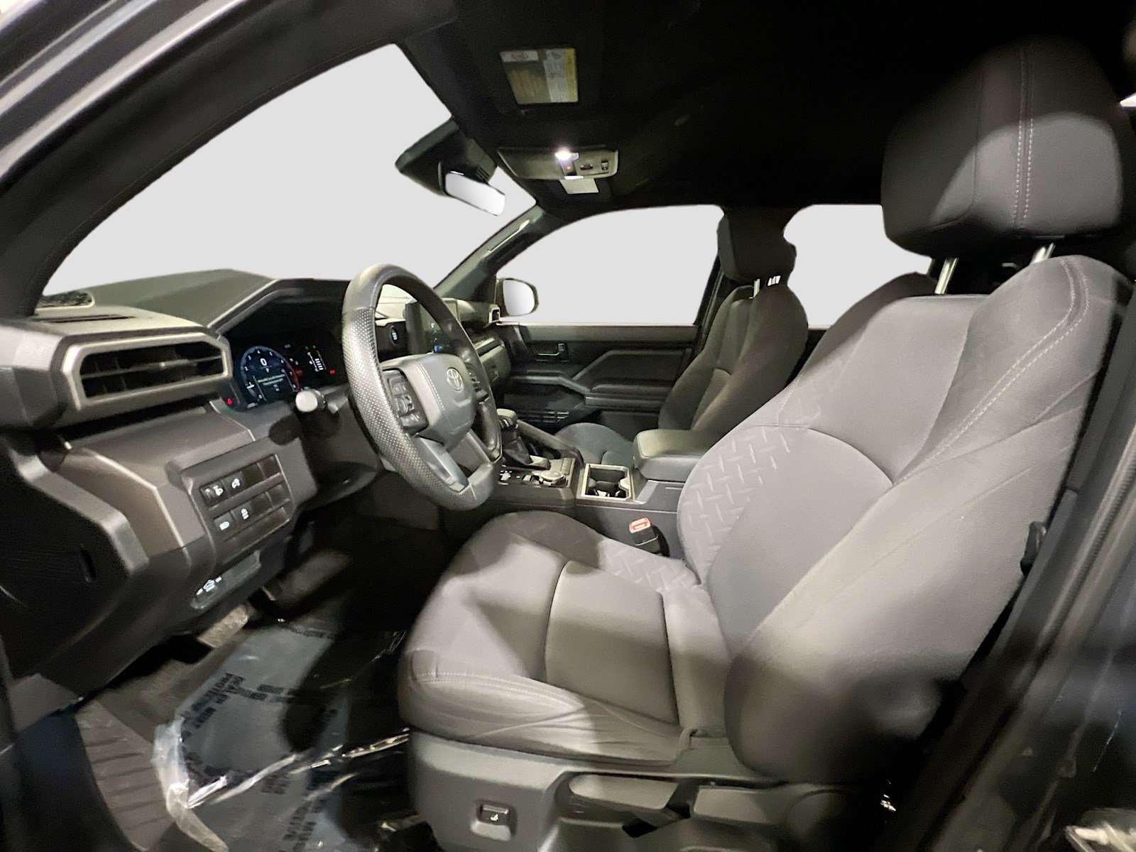 Used 2024 Toyota Tacoma SR5 AWD/4WD image 14