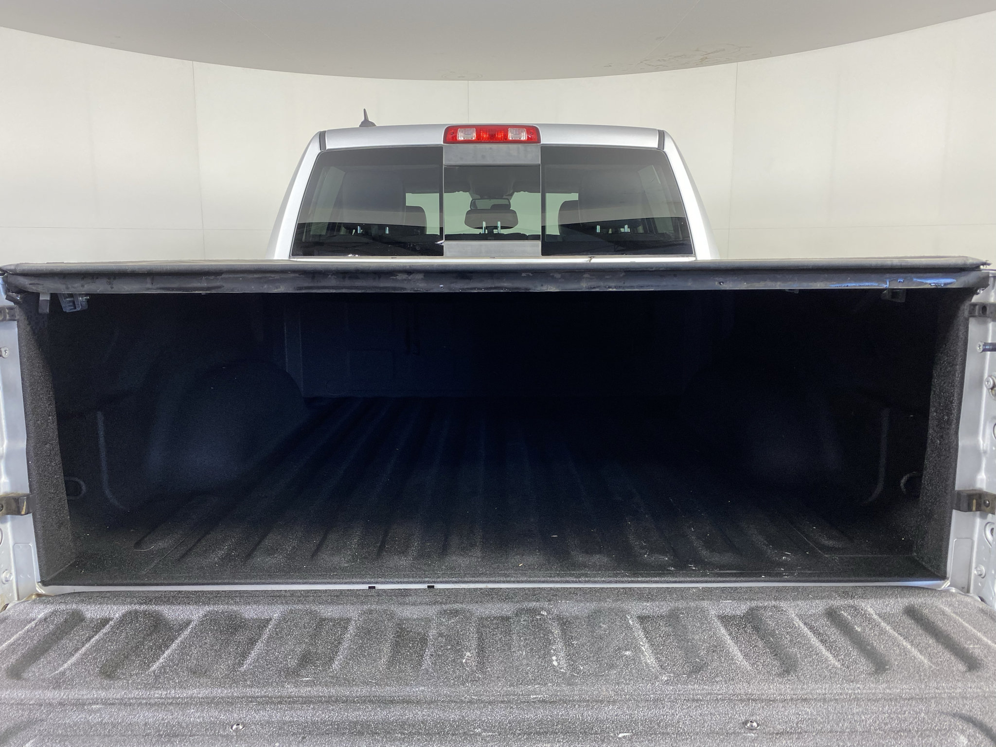 Used 2018 RAM 1500 Laramie w/ Convenience Group AWD/4WD image 14