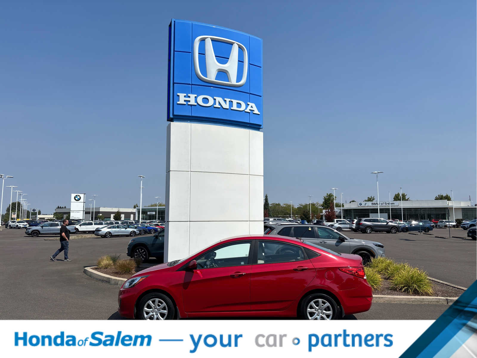 Used 2013 Hyundai Accent GLS FWD image 3