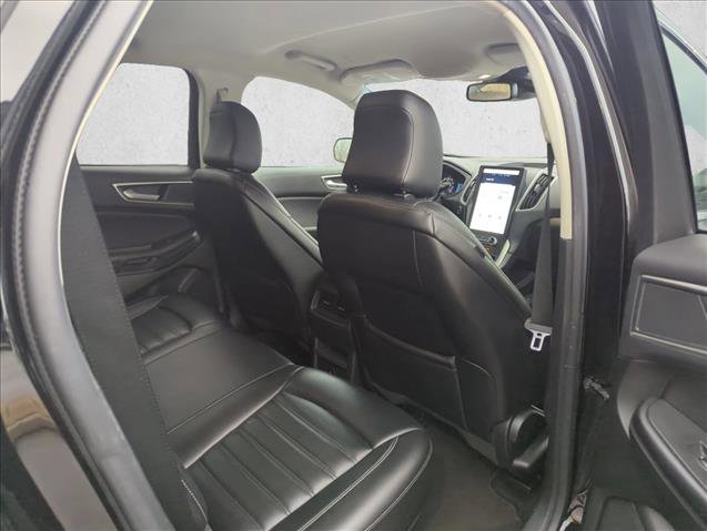 Used 2023 Ford Edge SEL image 18