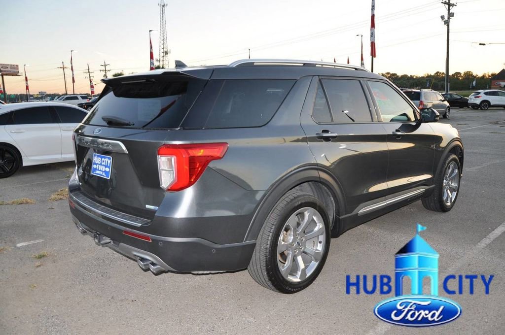 Used 2020 Ford Explorer Platinum w/ Premium Technology Package image 5