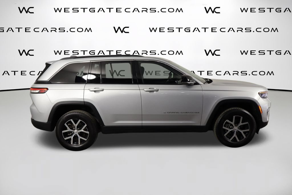 Used 2025 Jeep Grand Cherokee Limited w/ Trailer Tow Package AWD/4WD image 57