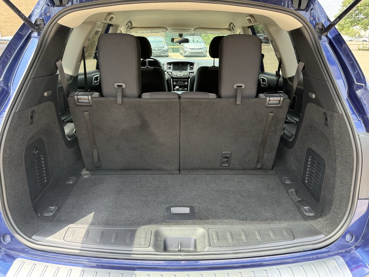Used 2019 Nissan Pathfinder S FWD image 29