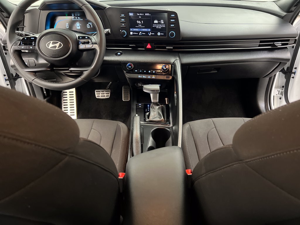 Used 2026 Hyundai Elantra Sport FWD image 37