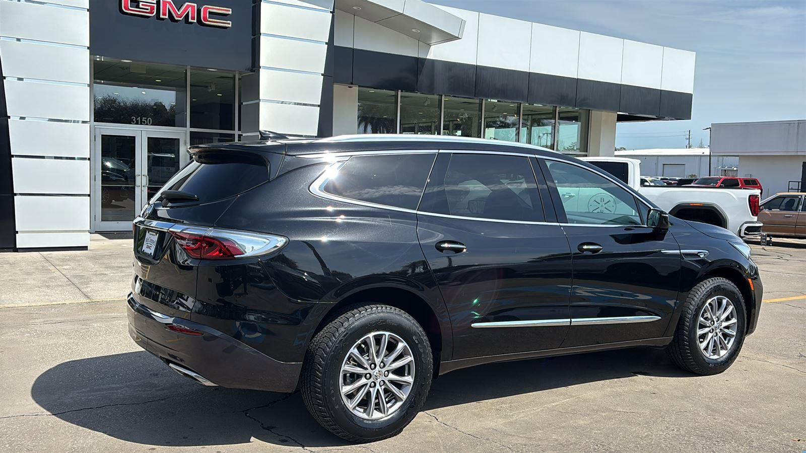 Certified 2023 Buick Enclave Essence FWD image 7