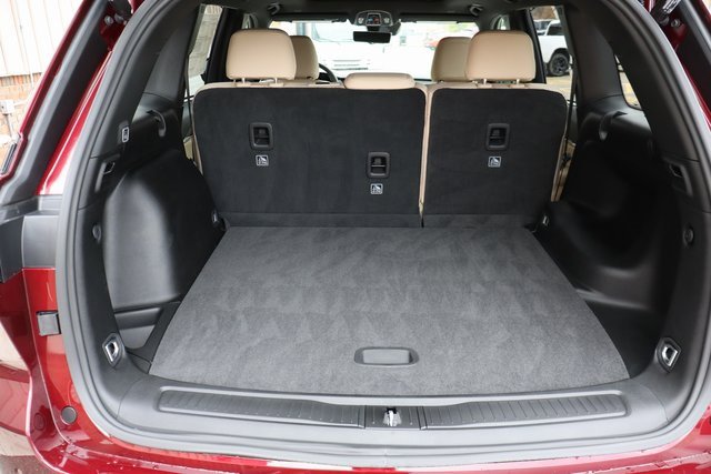 New 2025 Jeep Grand Cherokee Limited image 37