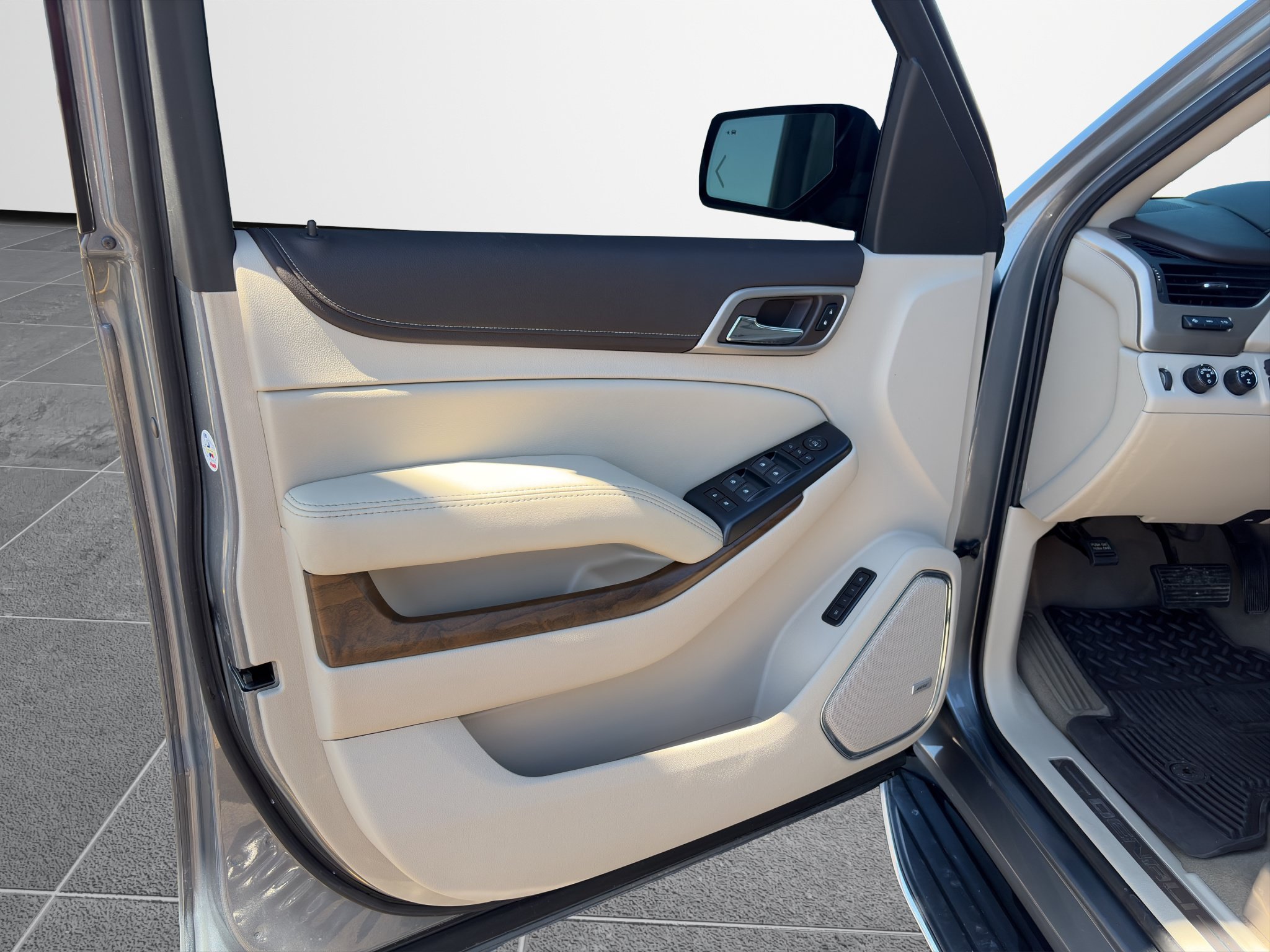 Used 2019 GMC Yukon XL Denali AWD/4WD image 21