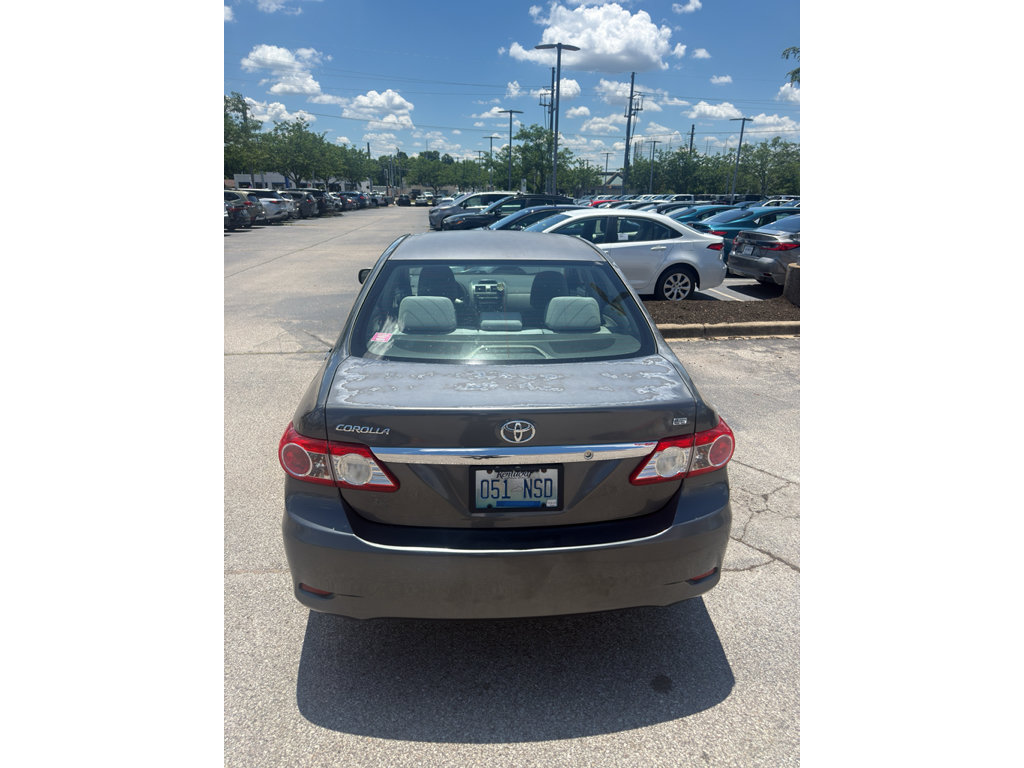 Used 2012 Toyota Corolla LE FWD image 3