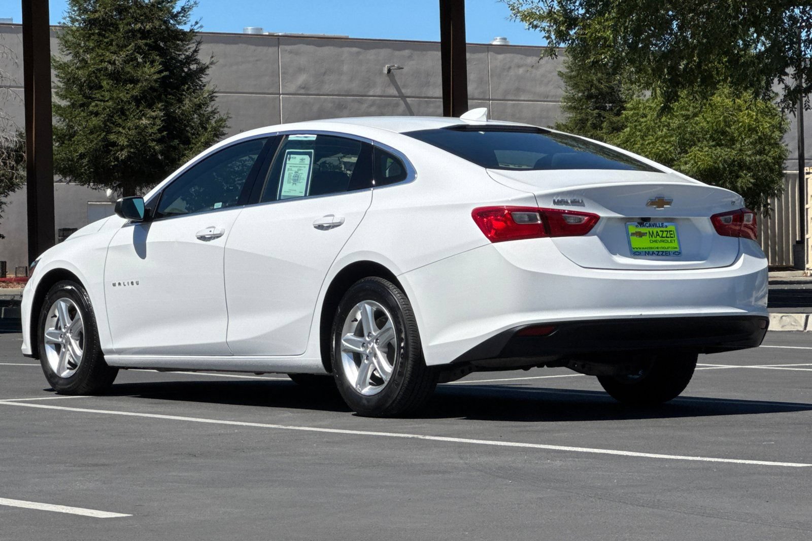 Used 2023 Chevrolet Malibu LT FWD image 3