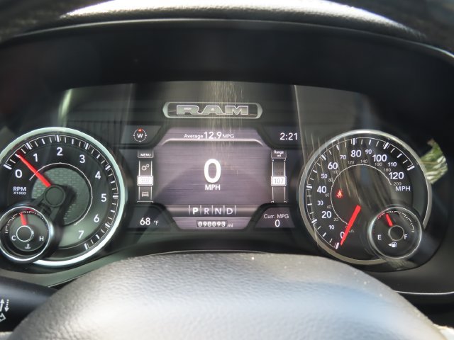Used 2019 RAM 1500 Laramie AWD/4WD image 36