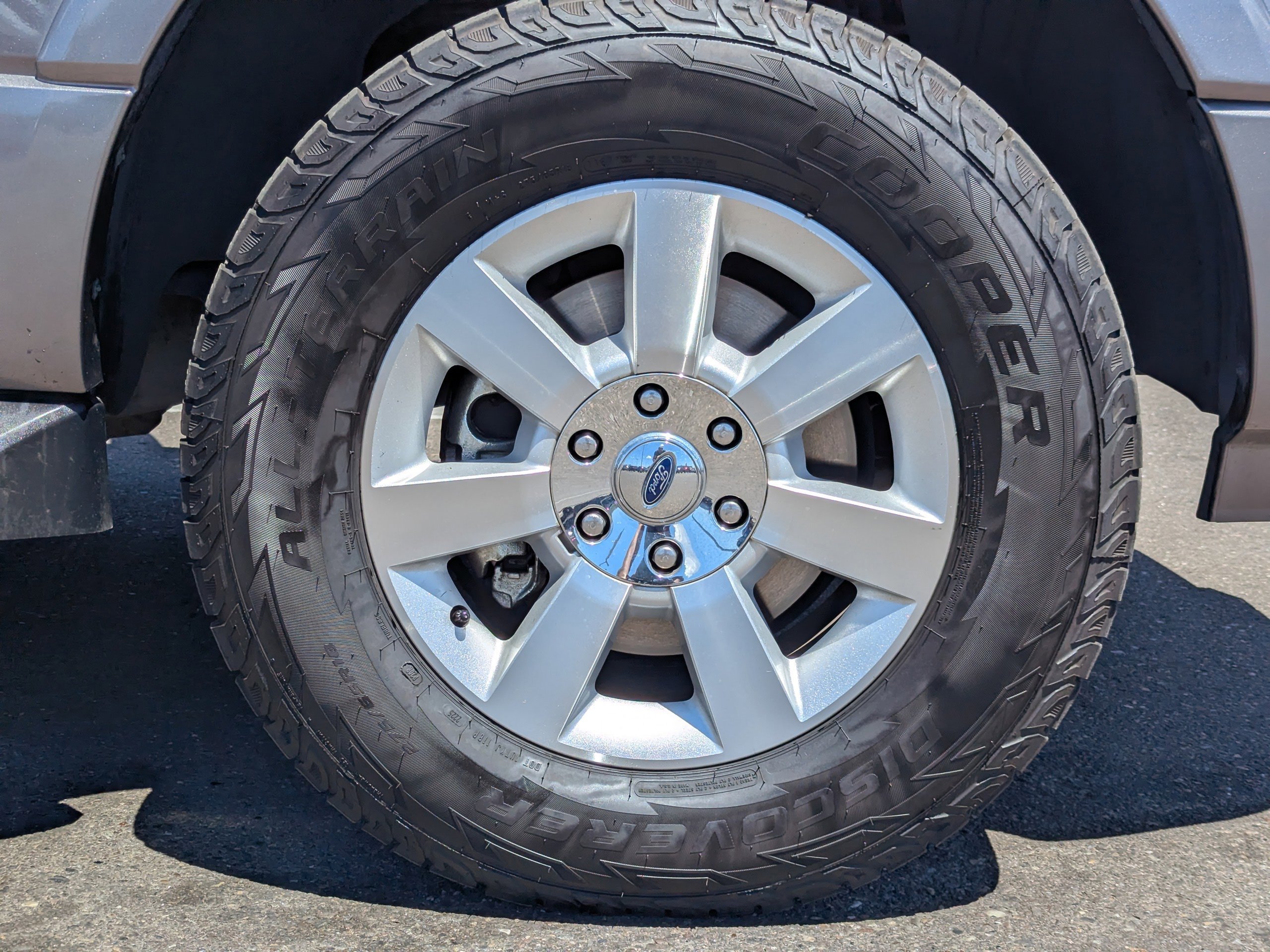 Used 2010 Ford Expedition XLT AWD/4WD image 50