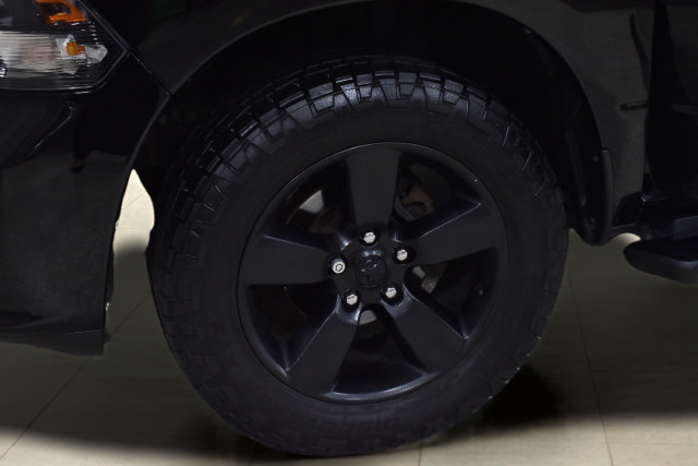 Used 2020 RAM 1500 Express w/ Wheel & Sound Group AWD/4WD image 27