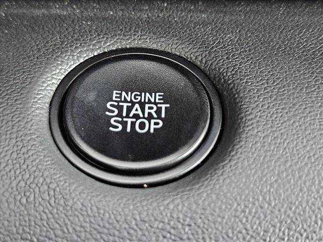 Used 2025 Hyundai Elantra Sport FWD image 21