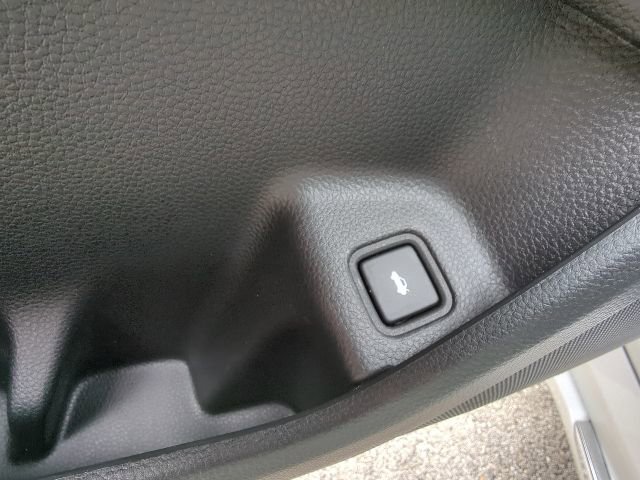 Used 2018 Honda Accord EX image 16