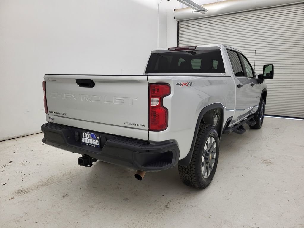 Used 2022 Chevrolet Silverado 2500 Custom image 10