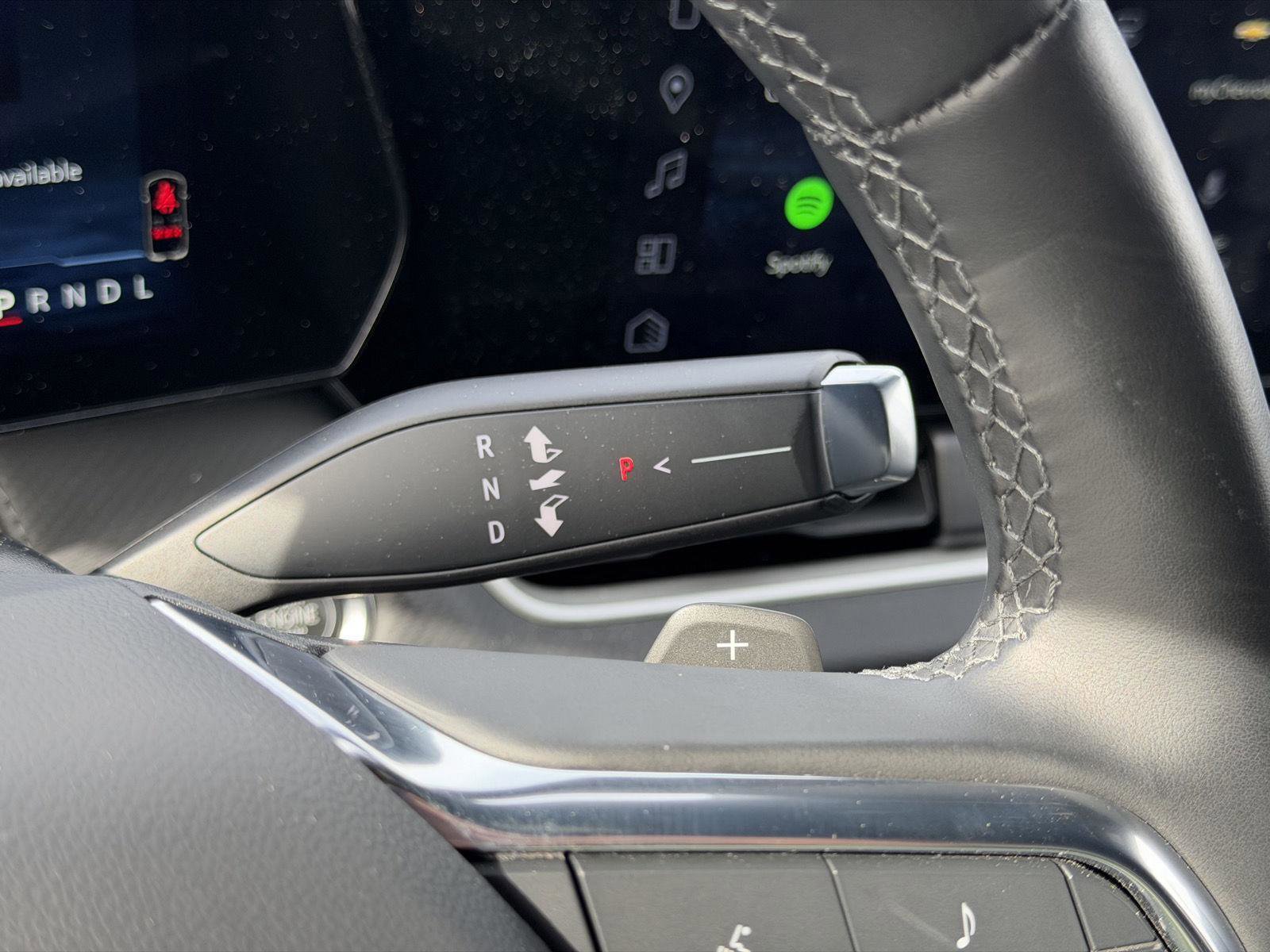 Used 2025 Chevrolet Equinox LT w/ Convenience Package II image 18