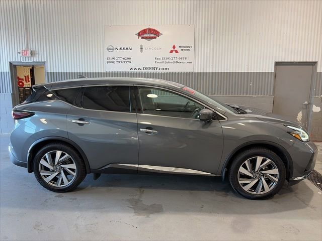 Used 2020 Nissan Murano SL w/ Moonroof Package AWD/4WD image 2