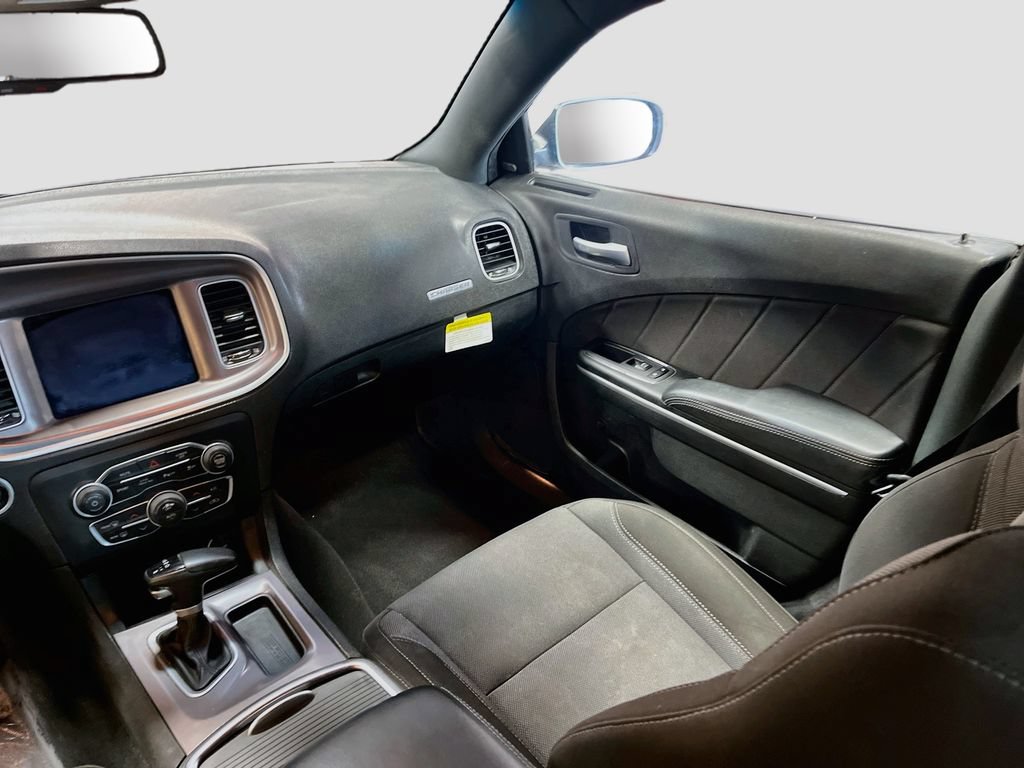 Used 2022 Dodge Charger SXT AWD/4WD image 22