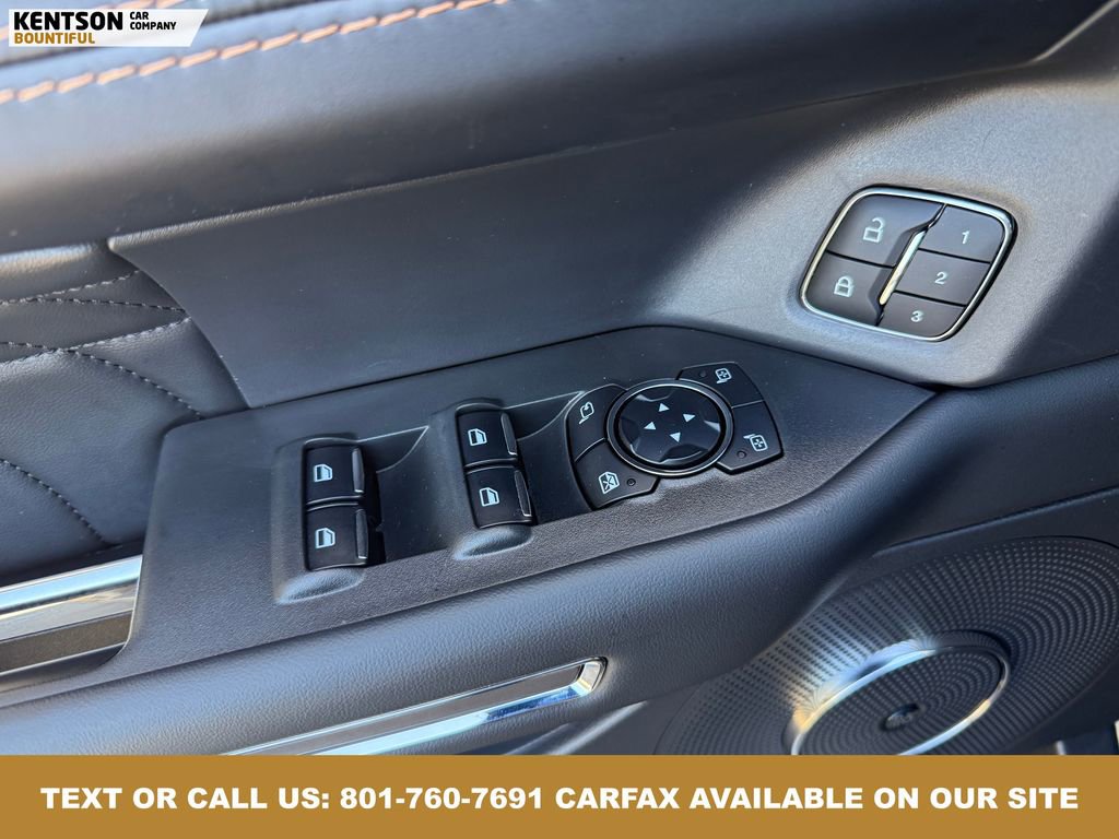 Used 2024 Ford Expedition Platinum image 21