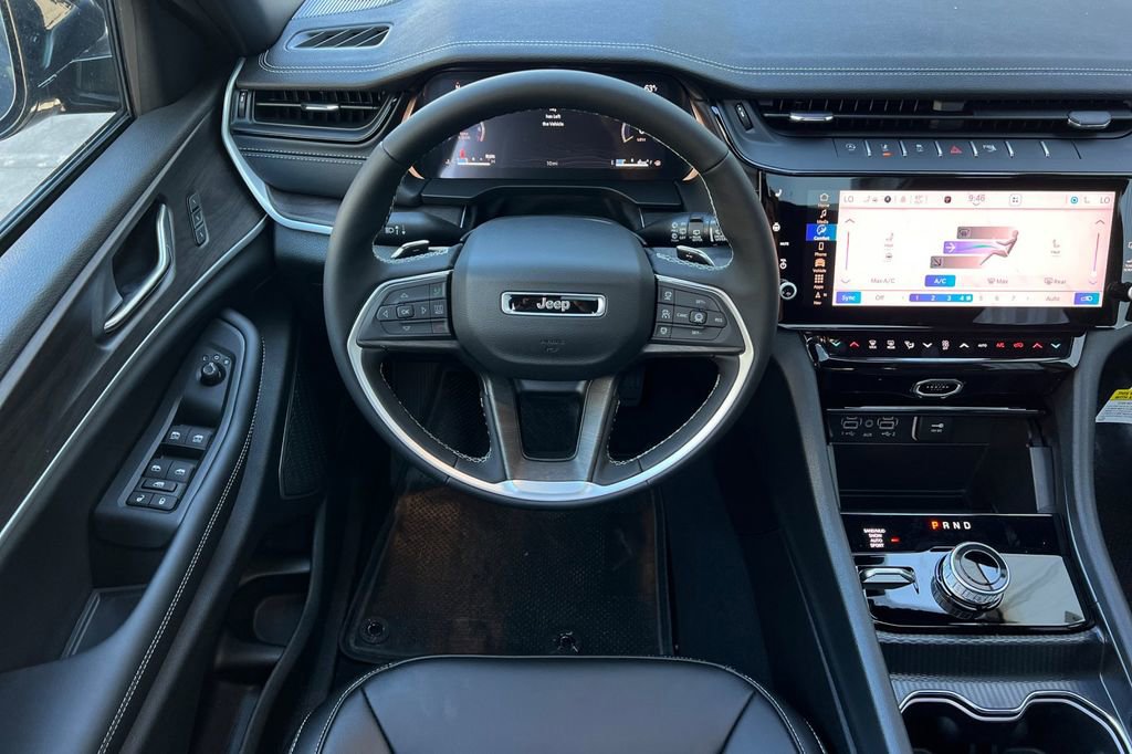 New 2026 Jeep Grand Cherokee Limited w/ Limited Altitude Package image 14