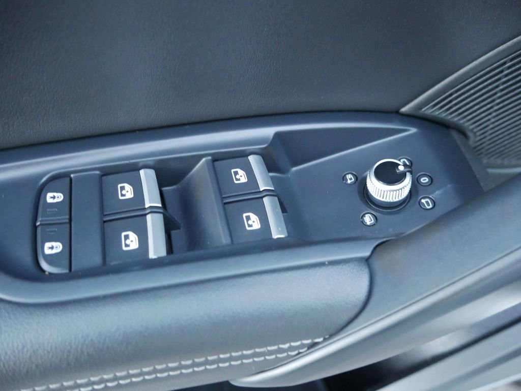 Certified 2023 Audi Q5 2.0T Premium Plus w/ Premium Plus Package image 18