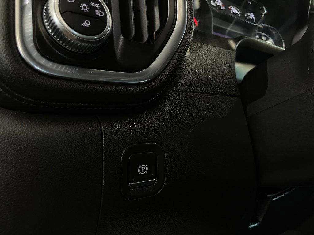 Used 2021 GMC Sierra 1500 SLT w/ SLT Premium Plus Package image 29