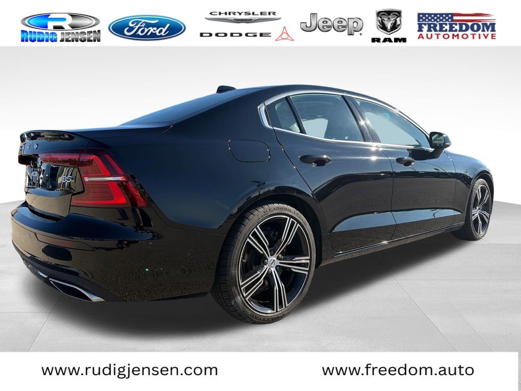 Used 2022 Volvo S60 B5 Inscription w/ Advanced Package image 5