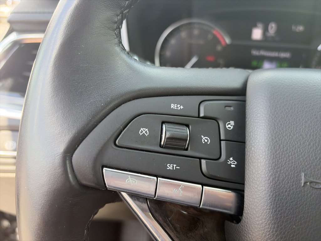 Used 2023 Cadillac XT6 Premium Luxury FWD image 21