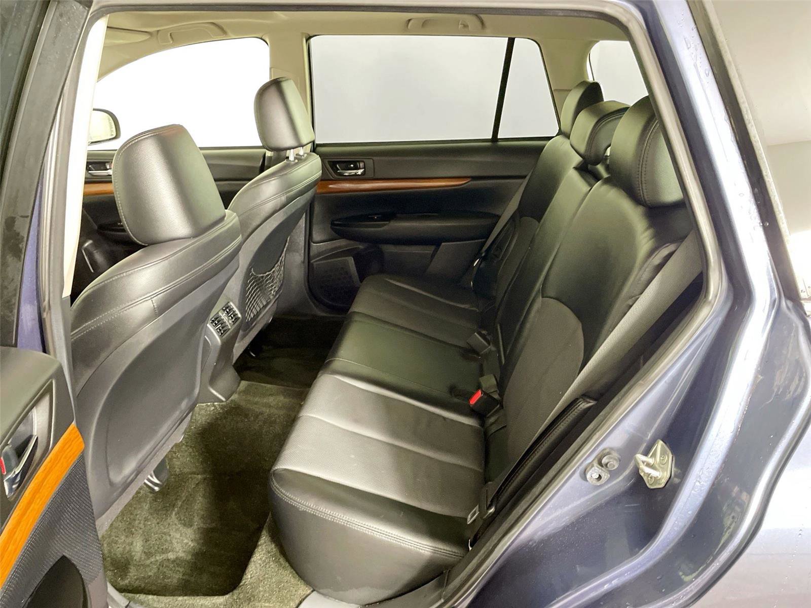 Used 2014 Subaru Outback 2.5i Limited w/ Moonroof Package image 23