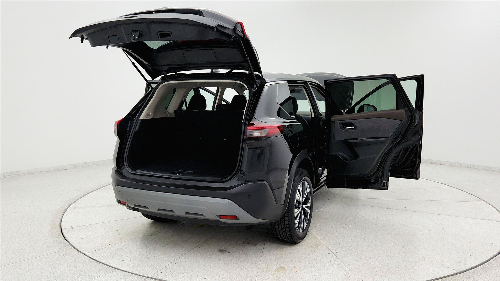 Used 2023 Nissan Rogue SV AWD/4WD image 31