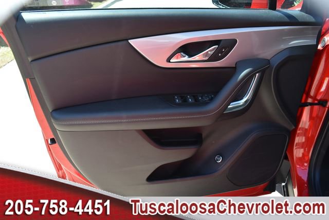 Used 2024 Chevrolet Blazer LT FWD image 17