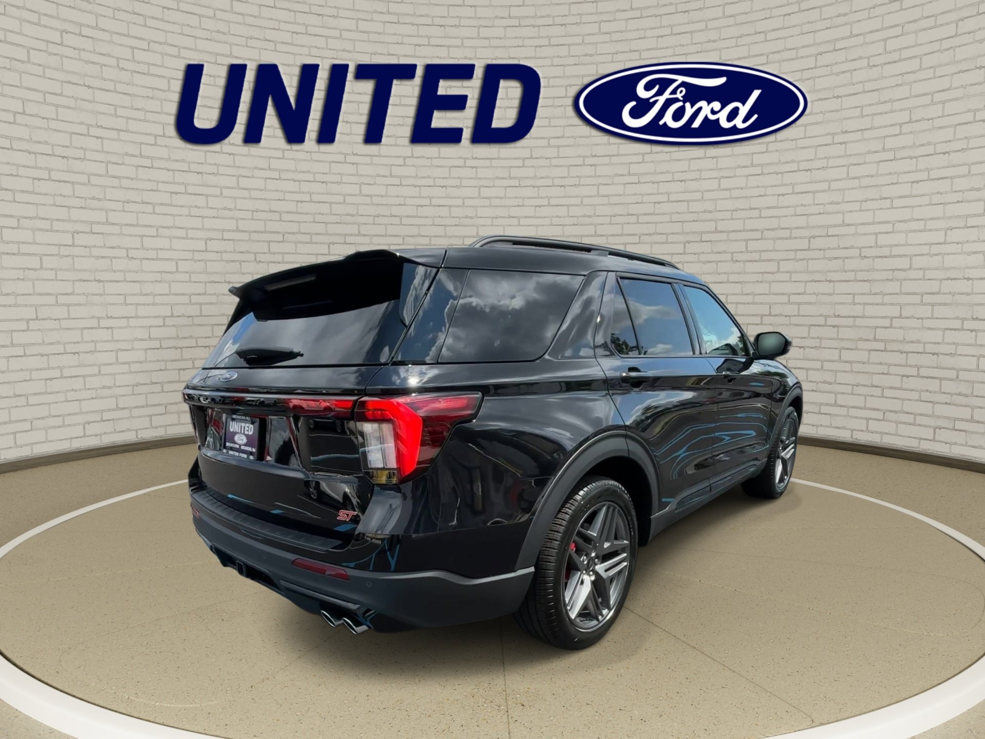 New 2026 Ford Explorer ST w/ Sun And Sound Package AWD/4WD image 8
