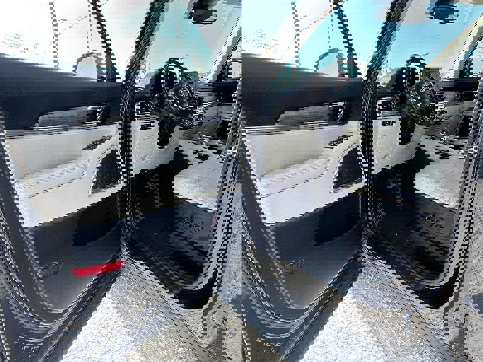 Used 2021 Kia Telluride EX w/ EX Premium Package image 21