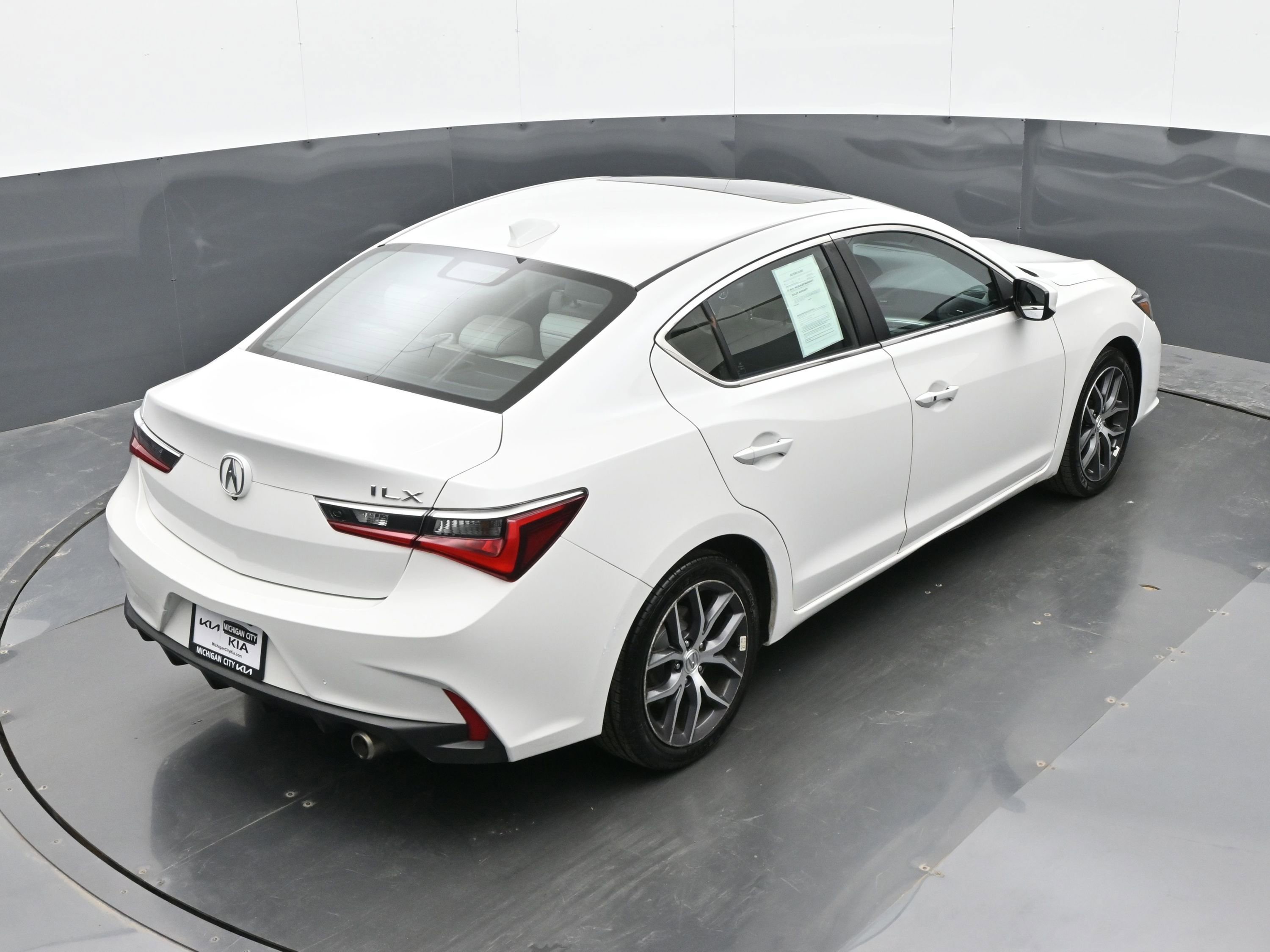 Used 2020 Acura ILX w/ Premium Package image 30