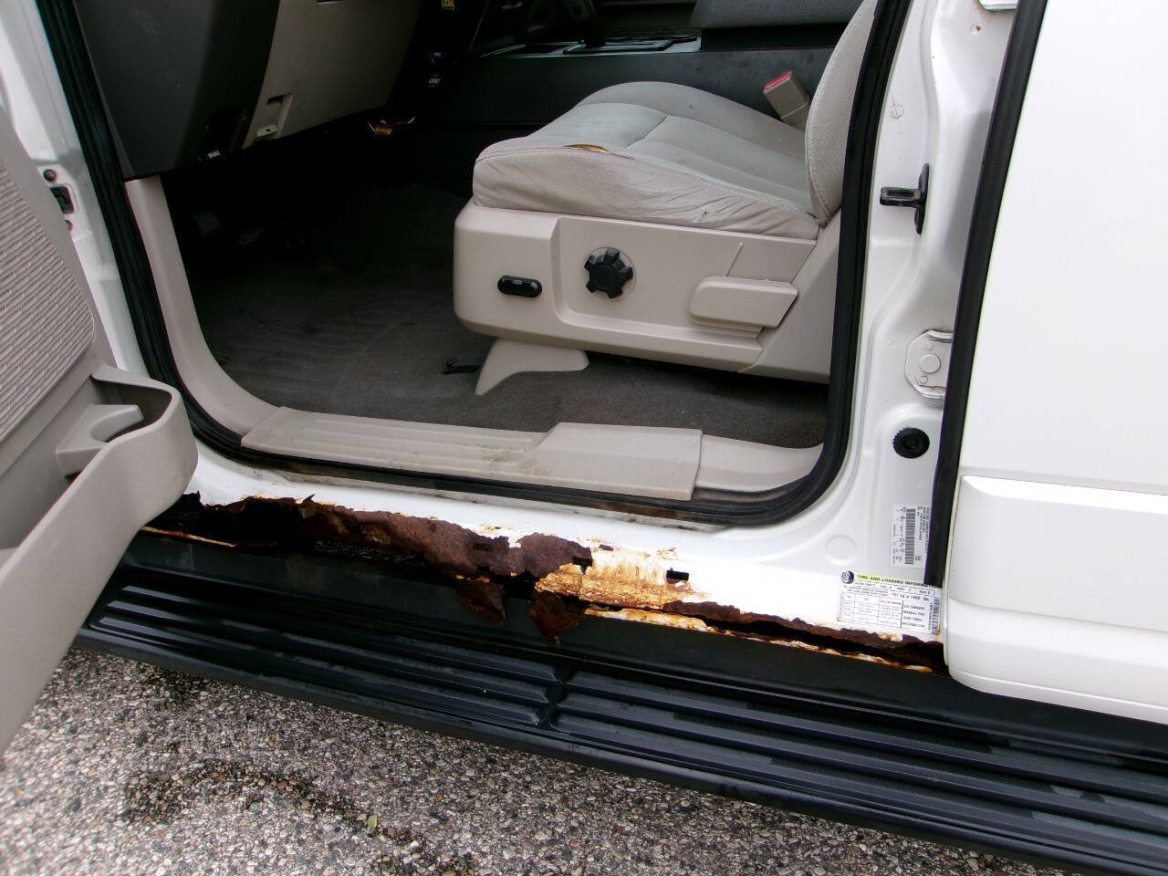 Used 2008 Ford Expedition EL XLT AWD/4WD image 9