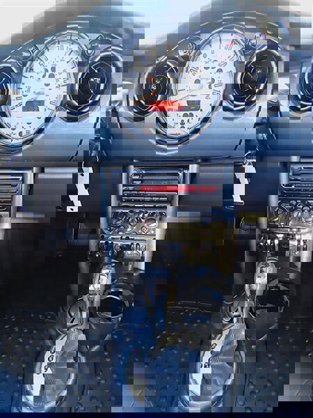 Used 2004 MINI Cooper Hardtop image 12