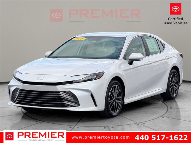 Used 2025 Toyota Camry XLE