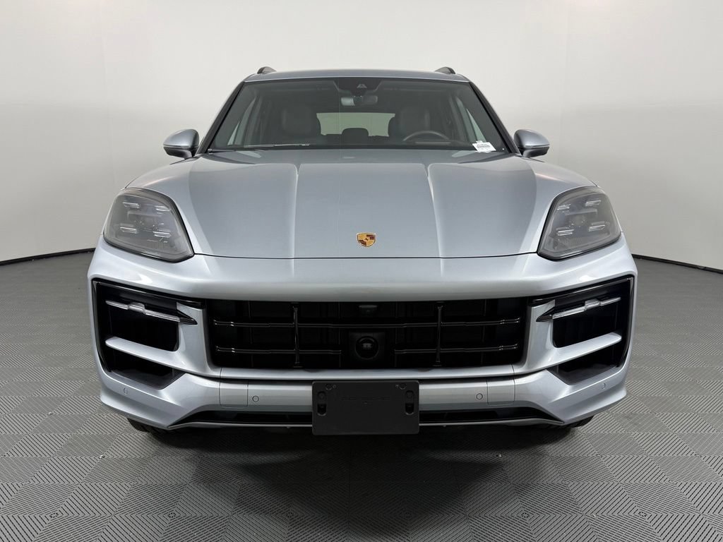Certified 2025 Porsche Cayenne AWD/4WD image 10