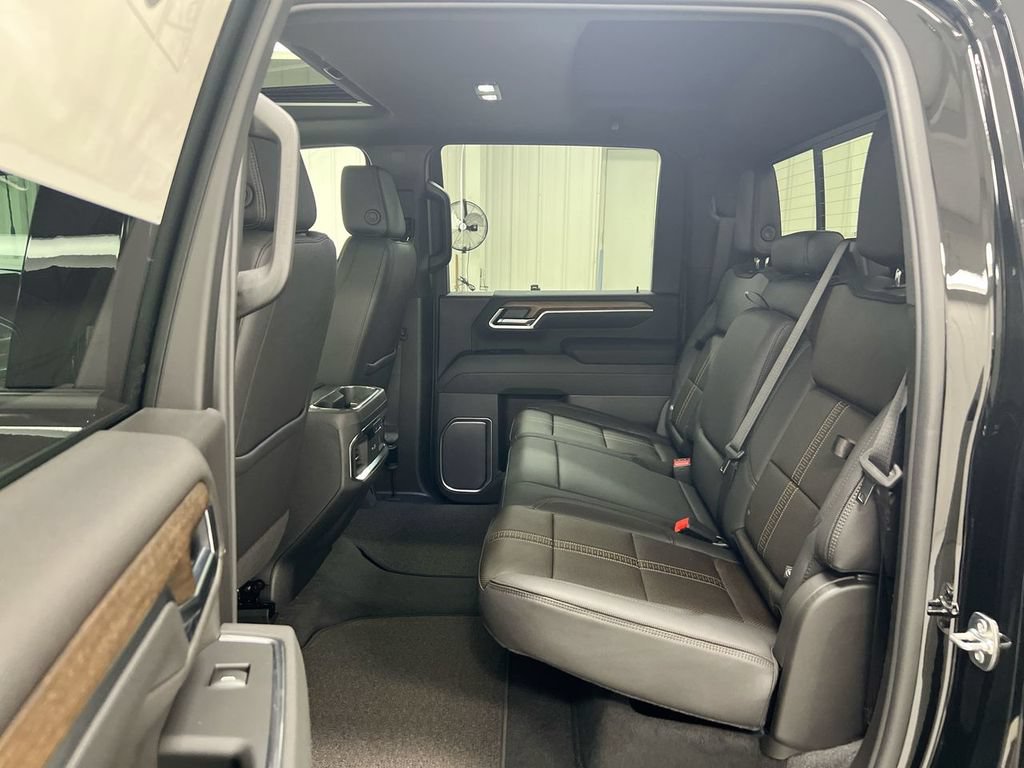 New 2026 Chevrolet Silverado 2500 High Country w/ Midnight Edition AWD/4WD image 24